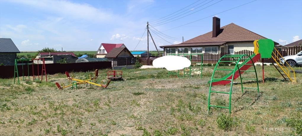 ⚠️Внимание!!!
Детская площадка по ул. Победа окрашена, уважаемые родители  предупредите пожалуйста в