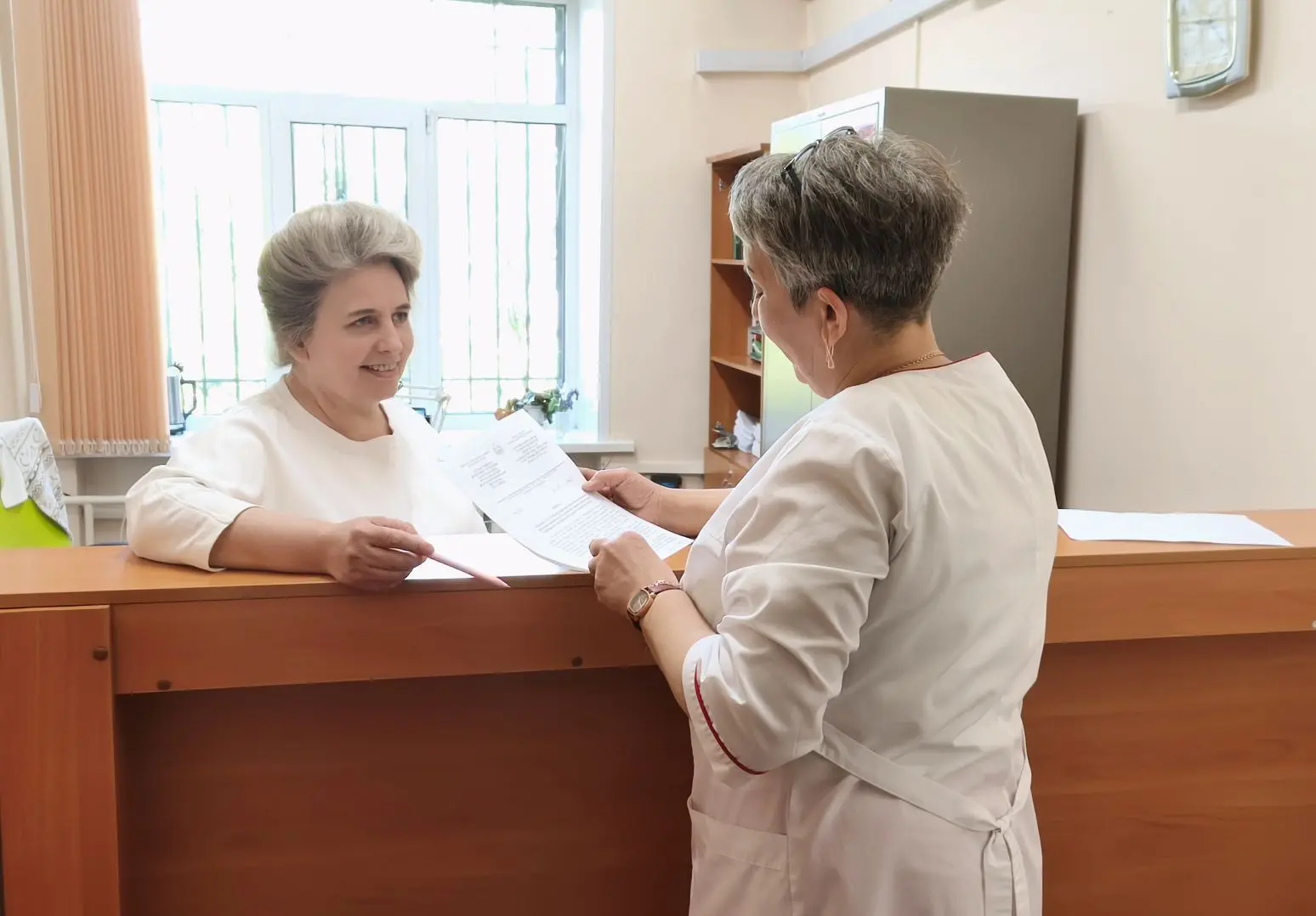 👎 Считается что неоформленные официально трудовые отношения удобнее и выгоднее. Однако работа в реж