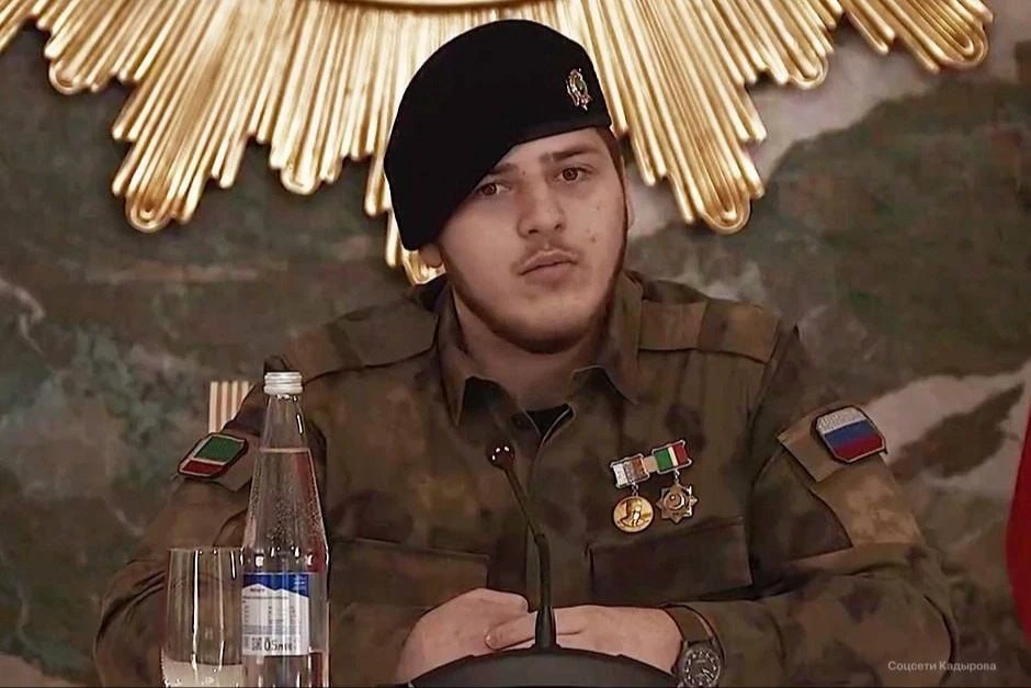 Адаму Кадырову второй раз присвоили звание Героя Чеченской Республики

Награждение приурочено ко Дню