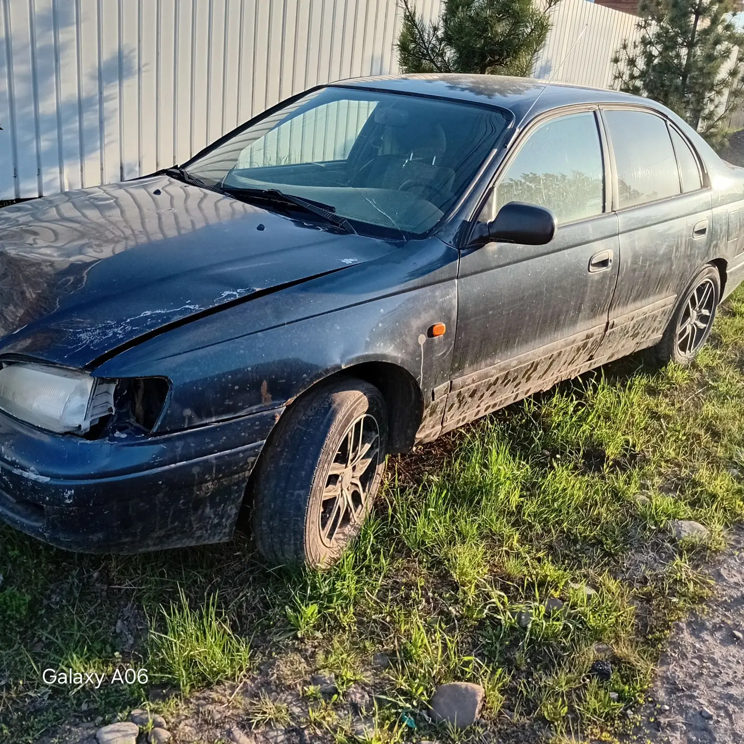 Toyota Carina E 1997 сентябрь. По кузову моменты. 170 т.р торг. Автообмен, левый руль. Мкпп. 8933994