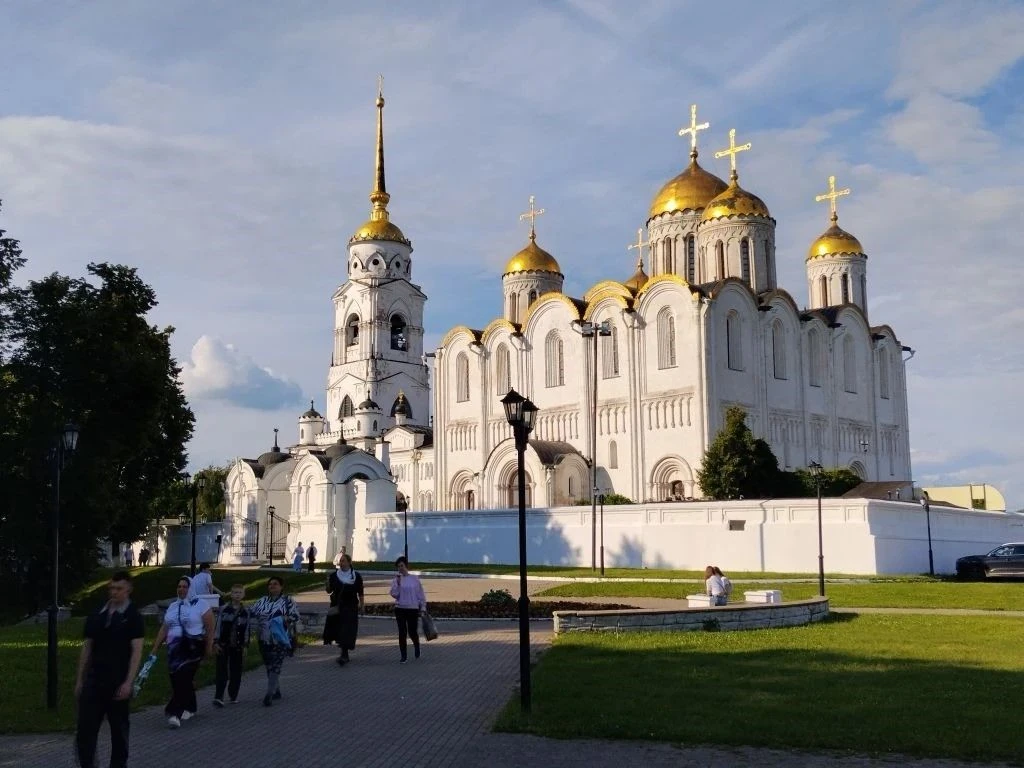 Путешествие к истокам: паломнический тур по Золотому кольцу – для победителей конкурса «Нравственные