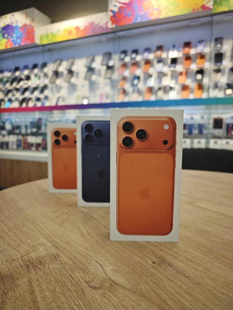 Яблочная коллекция в Smart Market ждёт вас! 📱🍎
iPhone и всё, что нужно: наушники, зарядки, чехлы —