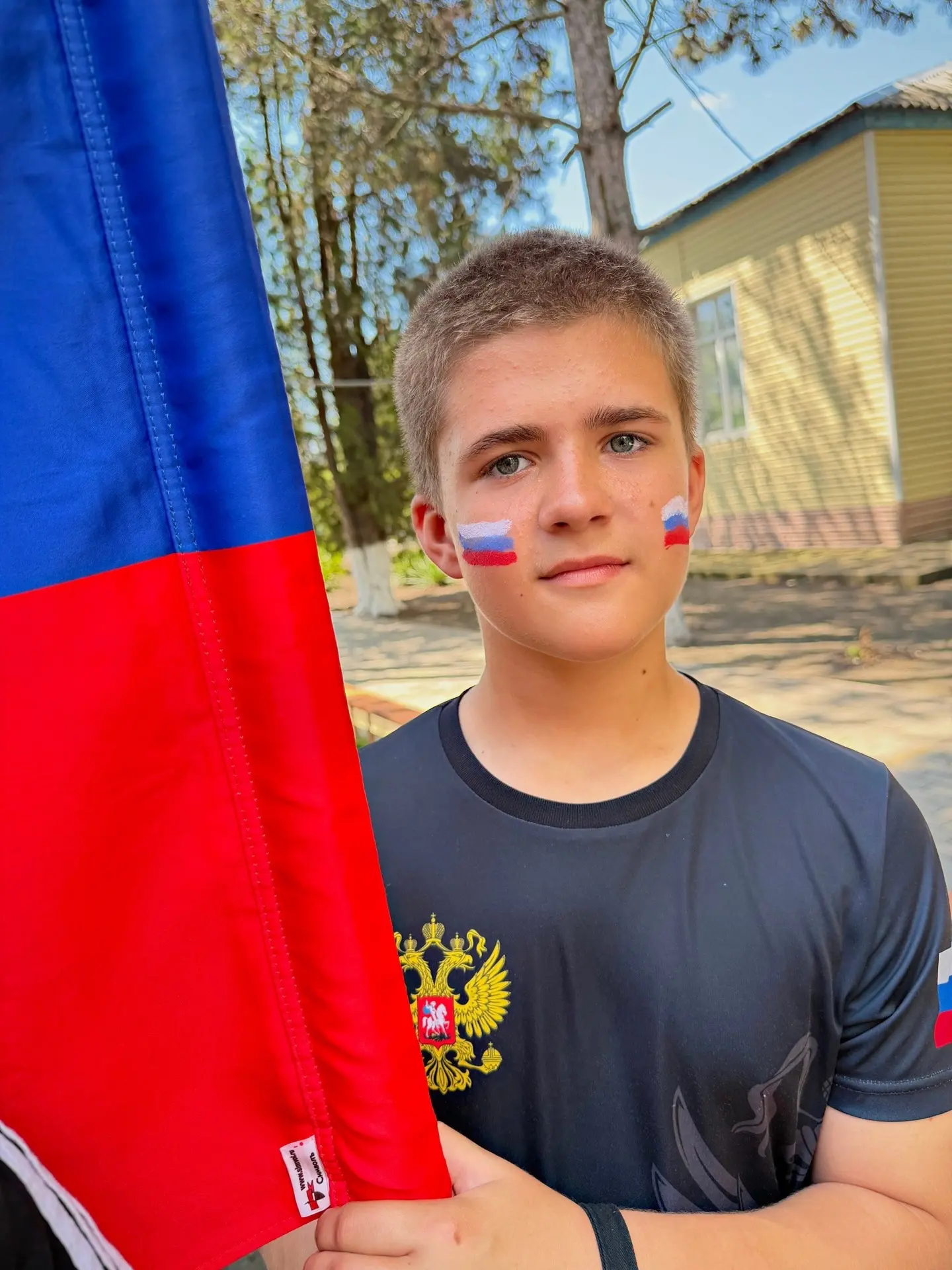 🎉 Творческий марафон «Россия в красках» подарил море ярких эмоций! 🎉

В преддверии Дня России наши