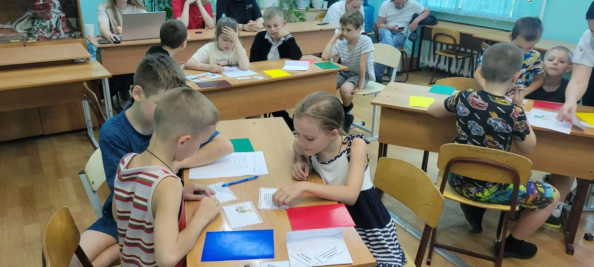 В рамках Фестиваля профессий для ребят из пришкольного лагеря  школы N1 специалисты центра занятости