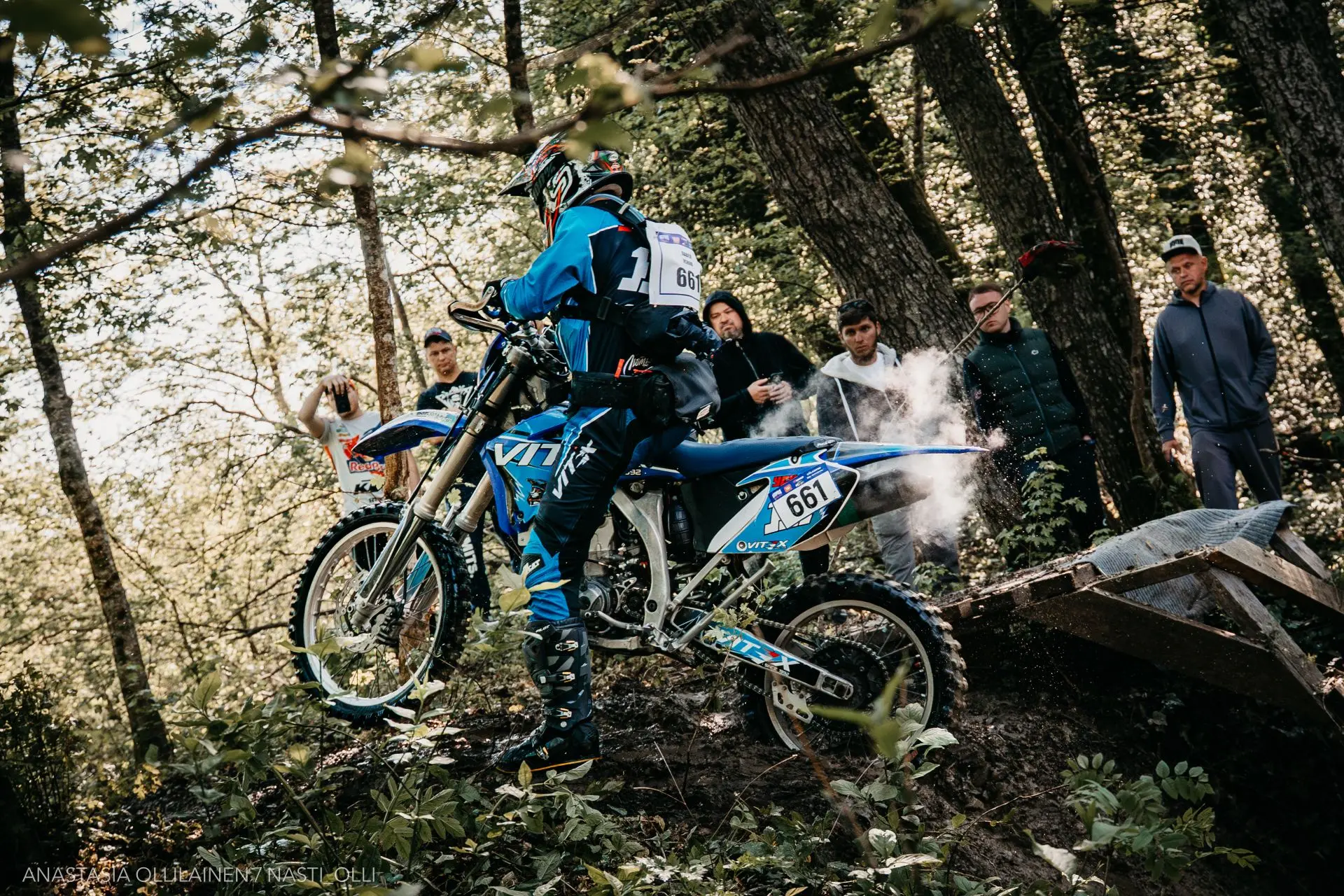 Еще немного ярких фото от нашей команды Объединение Лютый с «100% ENDURO» в Геленджике.