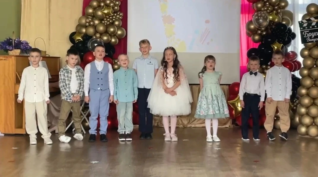 Вот и прошли выпускные праздники в нашем детском саду "Брусничка"! Они были наполнены самыми разными