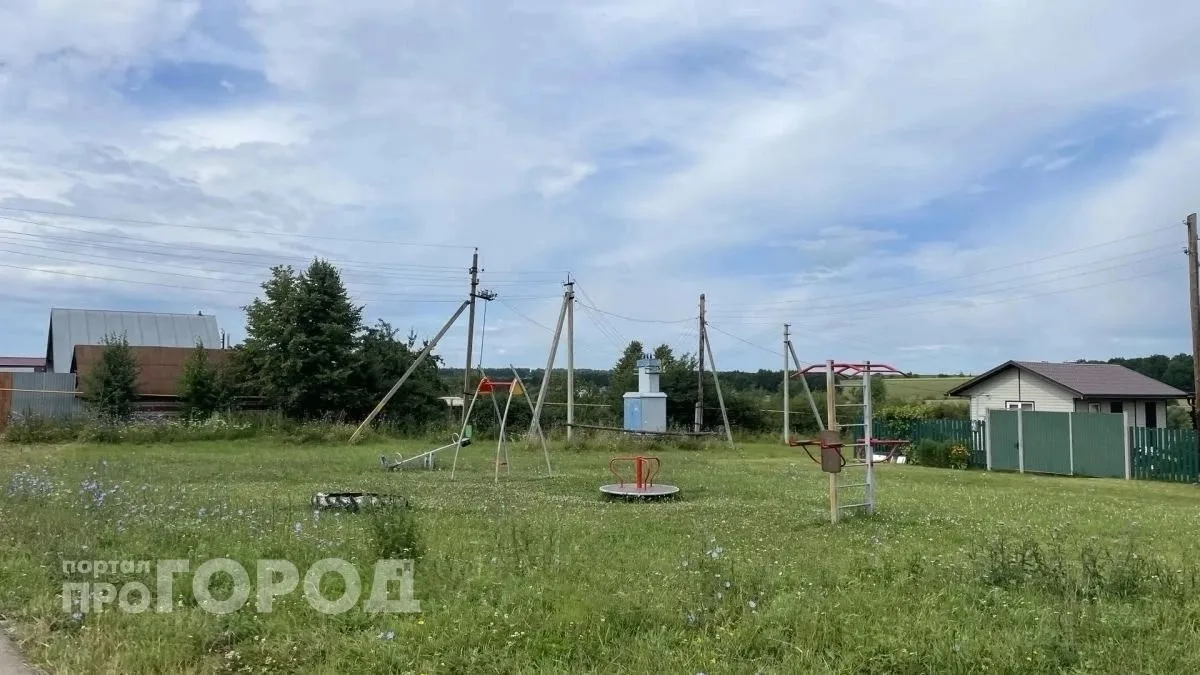В деревне Орбаши спорят из-за строительства детской площадки стоимостью 7 млн рублей: “Сначала бы сд