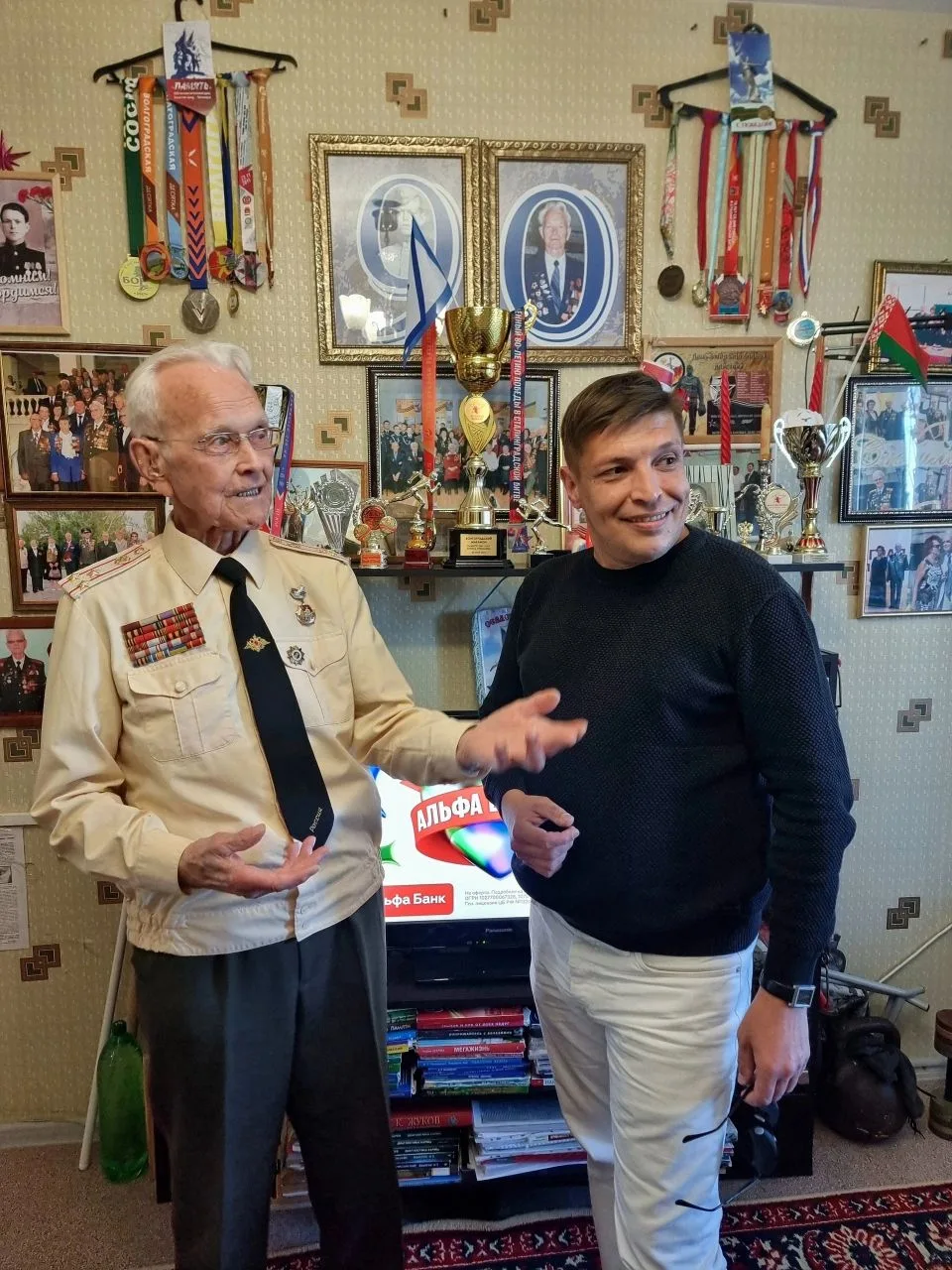 Вековой юбилей сегодня отмечает ветеран, участник Великой Отечественной войны, полковник Александр В