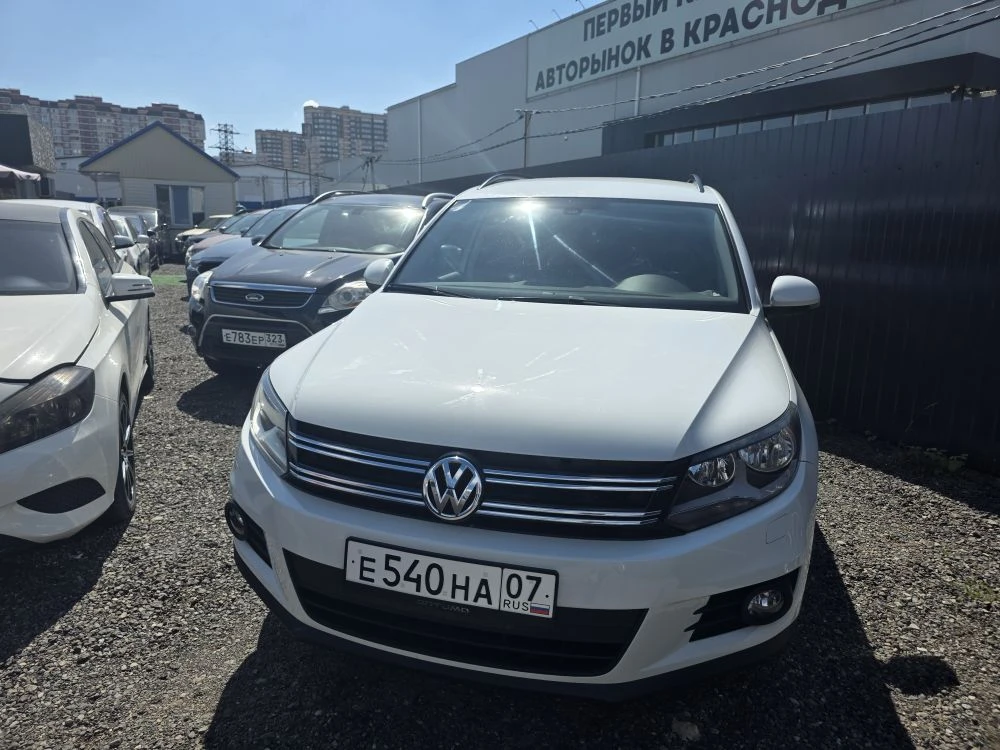 Volkswagen Tiguan
2014 год выпуска
1,4 двигатель
 107.000 пробег
Цена 1.250.000