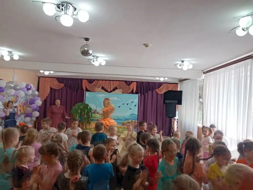 «ПРАЗДНИК СВЯТОЙ ТРОИЦЫ!»

День Святой Троицы — один из главных христианских праздников, который на 
