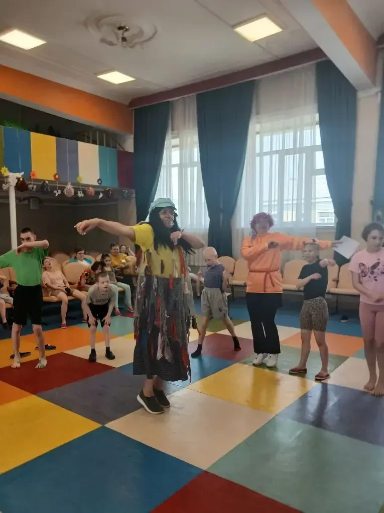 9 июня в Мысковском детском доме-интернат в рамках объявленного года народного Единства прошёл весёл