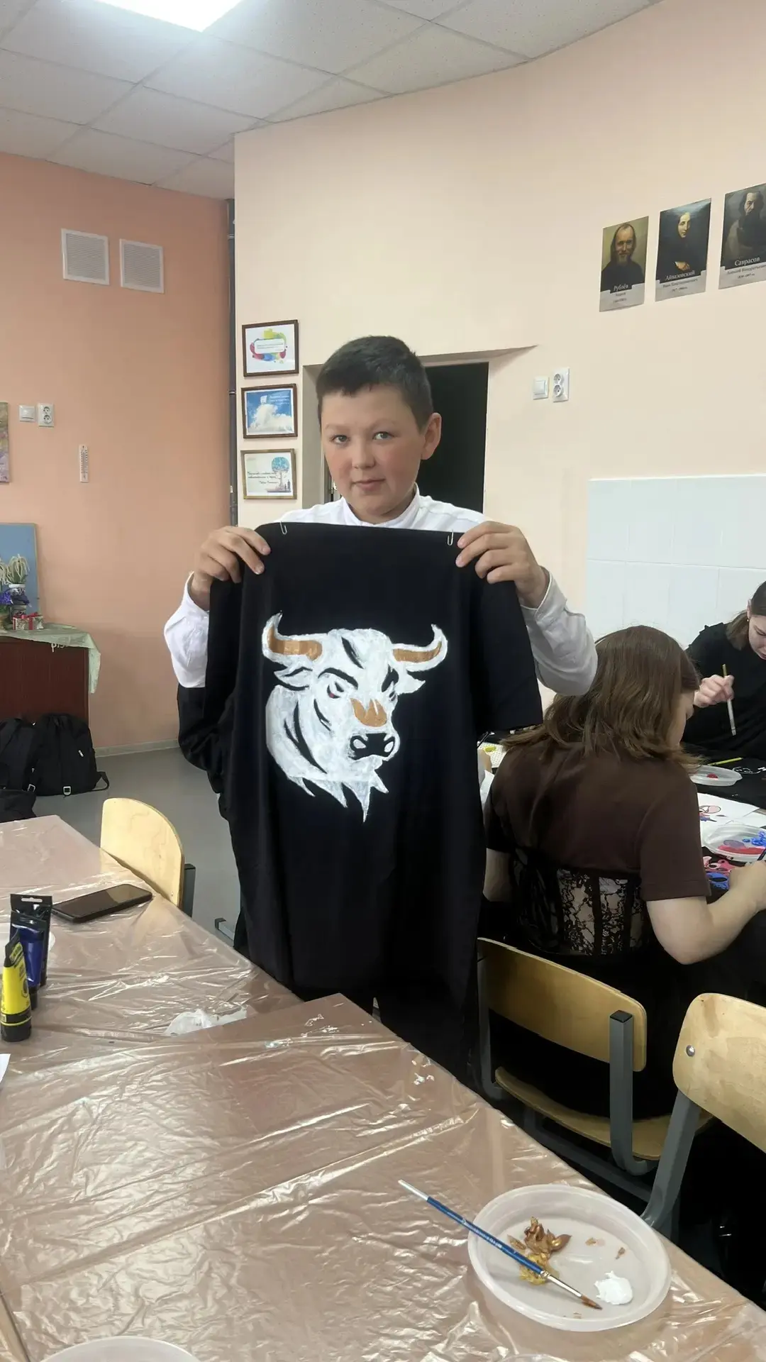 🎨 Мастер-класс, который вдохновил всех!
📌В конце апреля и середине мая наши восьми- и девятиклассн