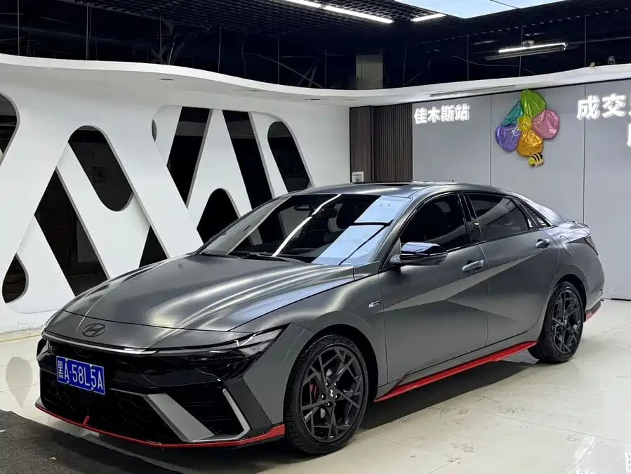 Доступен к заказу из Китая: 

Hyundai Elantra TOP Flagship Edition N Line
2023
28842км
2 470 000 ₽

