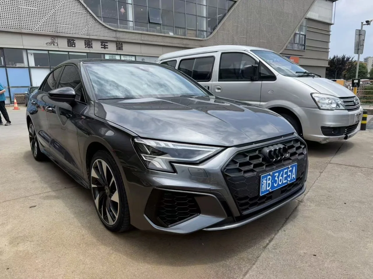 🔥🔥🔥 Приобрели в Китае для Максима из Екатеринбурга 

Audi A3L
2022 год
35000 км
1.4 бензин - 150 