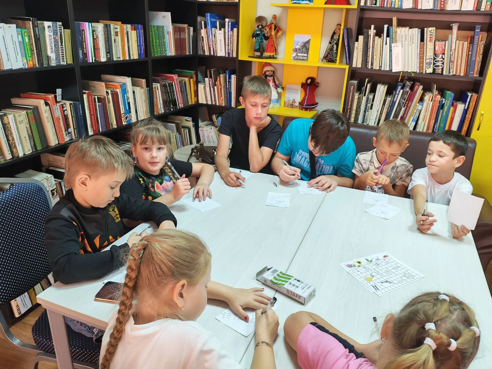 🚀 ПУТЕШЕСТВИЕ В ПРОШЛОЕ И ТРЕНИРОВКА ДЛЯ УМА!

Сегодня наша библиотека стала центром притяжения для