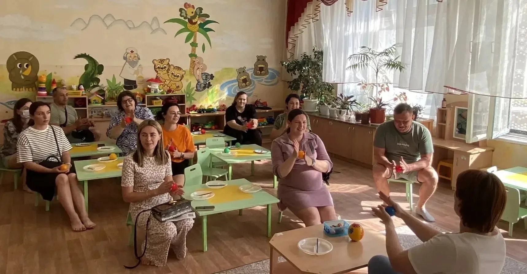 В группе №12 "Теремок" прошёл мастер-класс для родителей "Пальчиковые игры как средство развития реч
