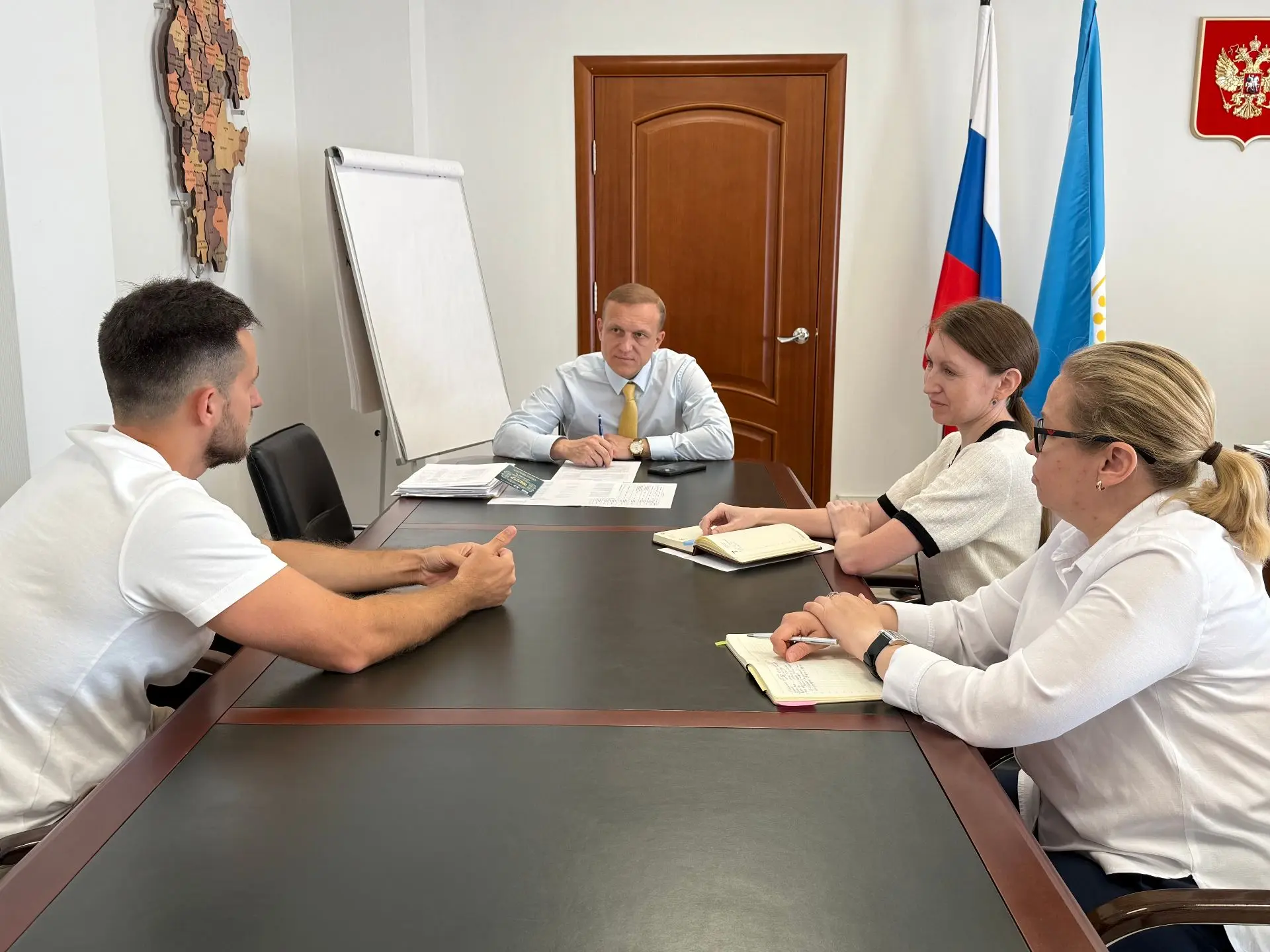 📌 Провел рабочую встречу с генеральным директором ООО «Колбасыр» Никитой Павленко.

▶️ Обсудили ито