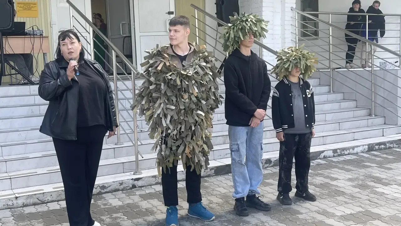 💥ВМЕСТЕ МЫ-СИЛА!💥

🇷🇺Сегодня на открытии ЛОЛ «Единствоград» мы приветствовали руководителя волон
