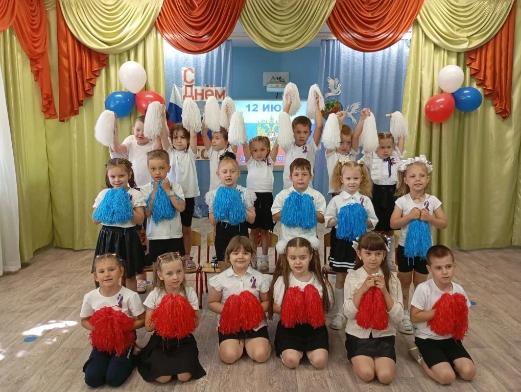 🇷🇺🎉Сегодня в нашем детском саду царила по-настоящему торжественная и праздничная атмосфера! В пре