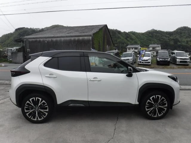 Toyota Yaris Cross 2022-2023
Двигатель 1.5 л
Мощность 120 л.с.
Бензин
2WD

Со всеми расходами(таможе