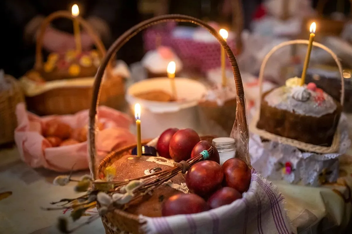 🌷 С Пасхой! 🌷

Дорогие друзья и партнеры!

Компания "Этерна Гранит" сердечно поздравляет вас с све