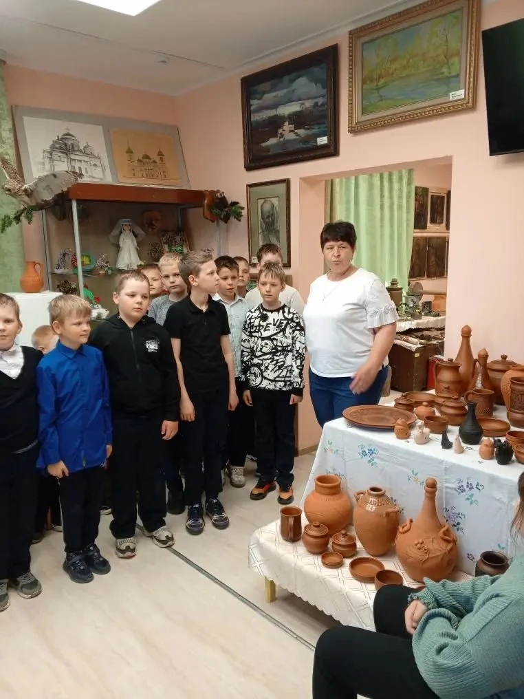 Сегодня учащиеся 3-х классов ( Туйманова В.В., Молодькова А.В.) посетили Мглинский краеведческий муз