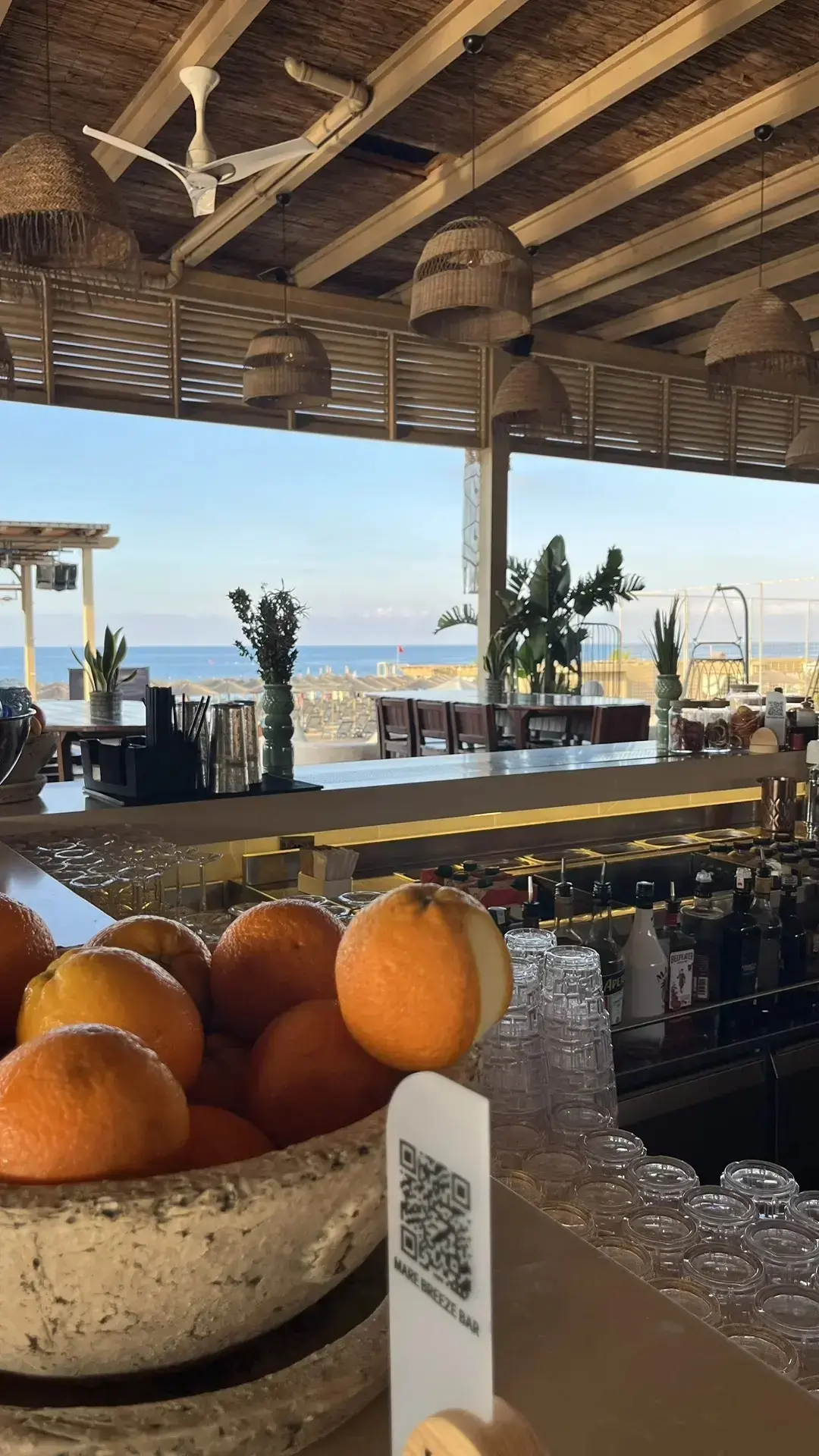 Один из наших любимчиков🥰

📍 Liu Resorts 5*✨


Эстетичные кадры днём + атмосферные вечеринки вечер