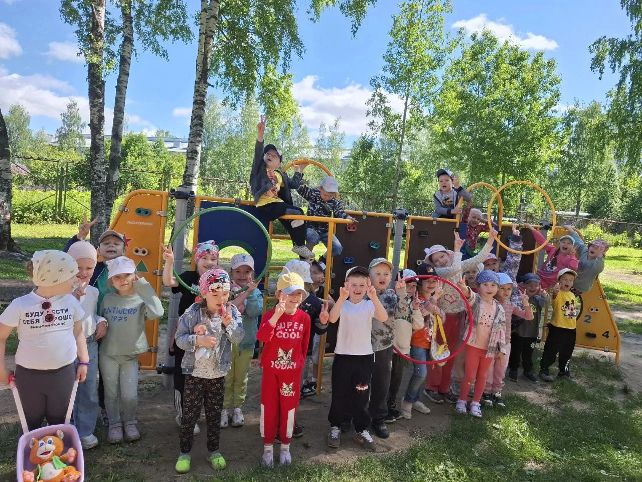 🌸Рубрика "Лето-это маленькая жизнь"🌈🦋
☀️ Летние подвижные игры для дошкольников: веселье и польза