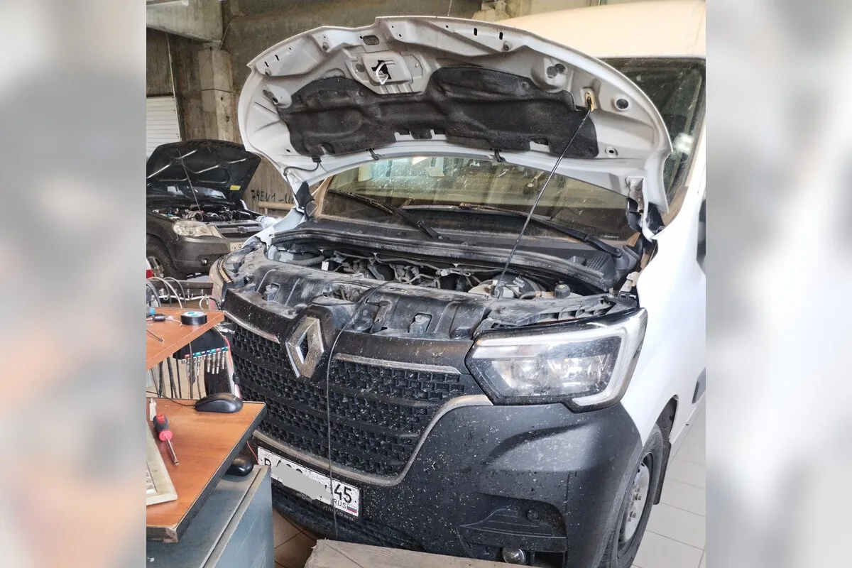 Чип-тюнинг Reno Master 2.3tdi 2021

 Владелец свежего Рено Мастер обратился с к нам для программного