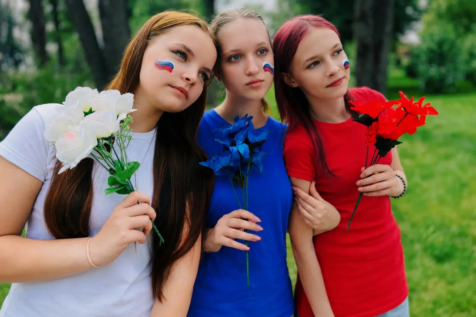 🇷🇺С праздником, наша любимая страна!🇷🇺

🇷🇺В преддверии Дня России учащиеся нашей школы приняли