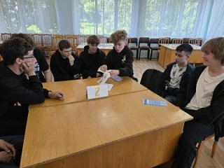 ЧАС ИСТОРИИ
«РОССИЯ-ВСЁ, ЧЕМ Я ЖИВУ»
 12 июня — это День России, праздник, олицетворяющий национальн