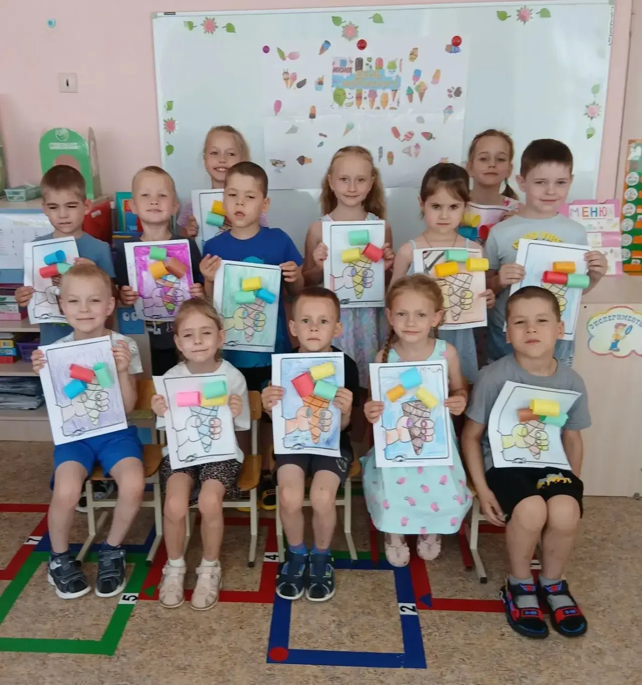 10 июня отмечается сладкий праздник – "Всемирный день мороженого".
Воспитанники подготовительной ком