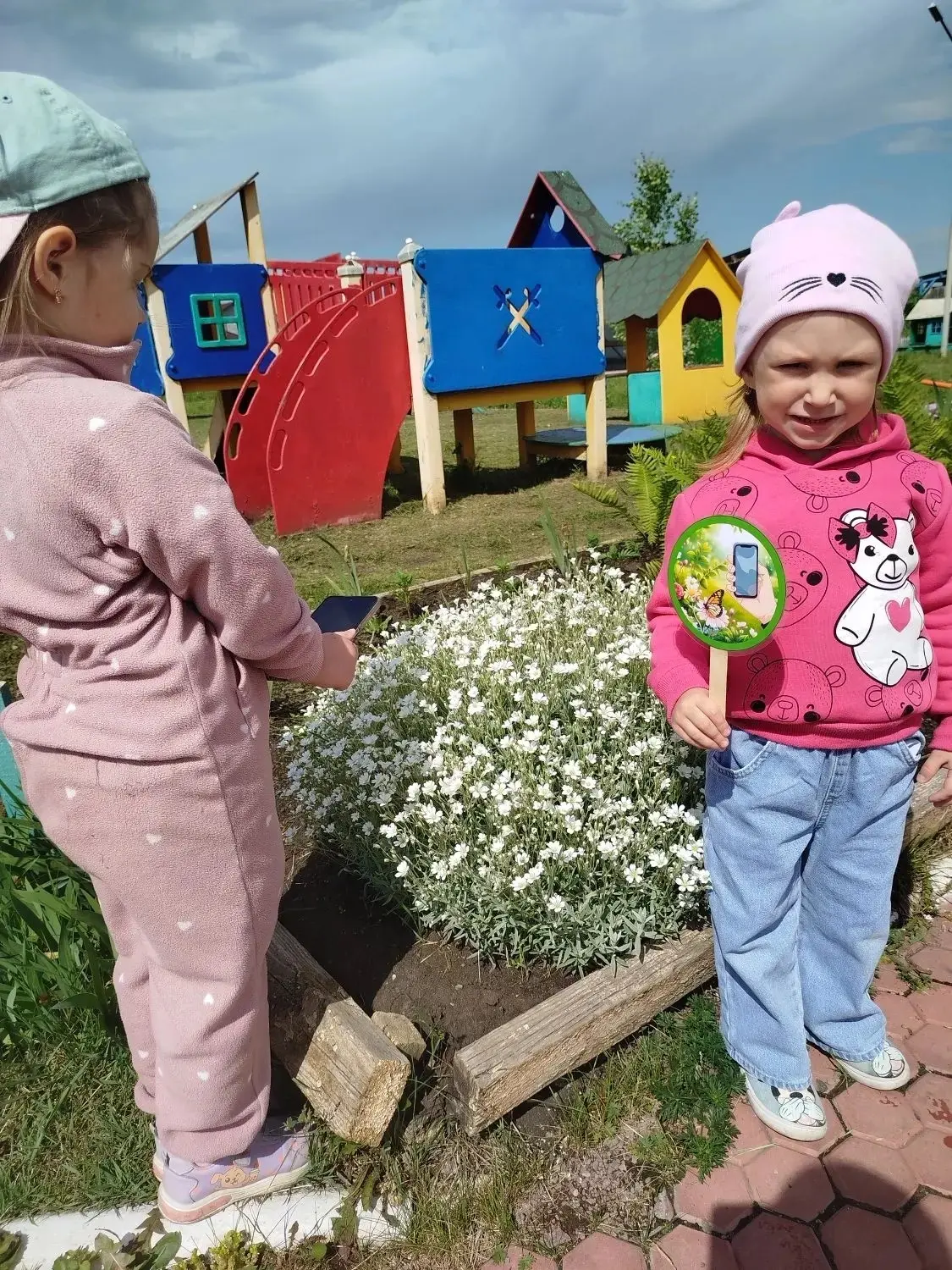 Сегодня в нашей группе был особенный день — мы отмечали День эколога! Вместе с воспитателями, Ириной