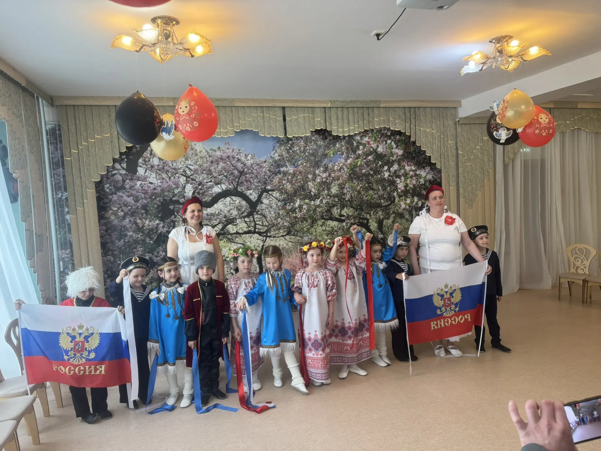 Наши юные таланты покорили «Звонкую капель-2026»! 🥈

С гордостью сообщаем: наши ребята блестяще выс