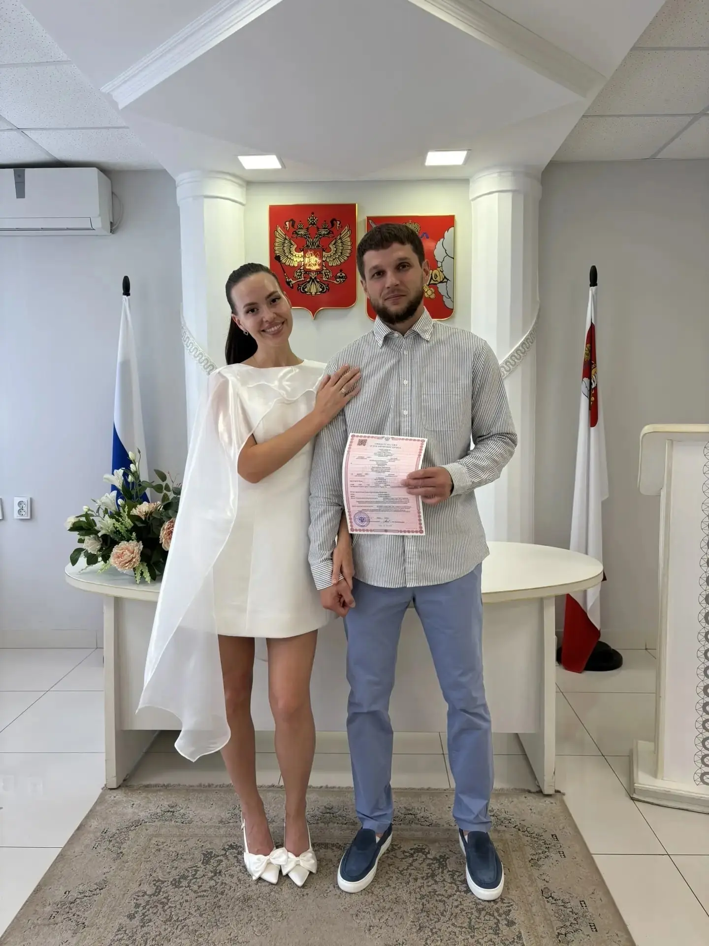💞 Между ними любовь 

💍 Олег и Екатерина

🌸 Желаем новой семье счастья и ярких моментов вместе. Д