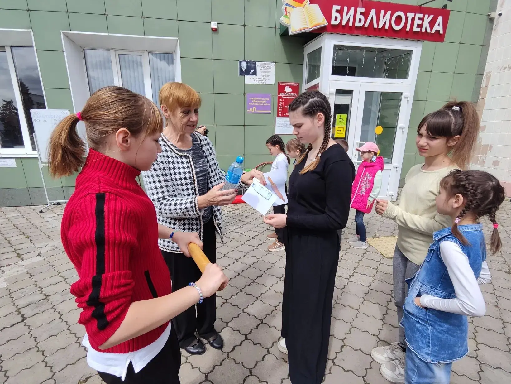 Ребята приняли участие в спортивно-интеллектуальной программе, проводимой на базе МЦБ "Побеждалки- р