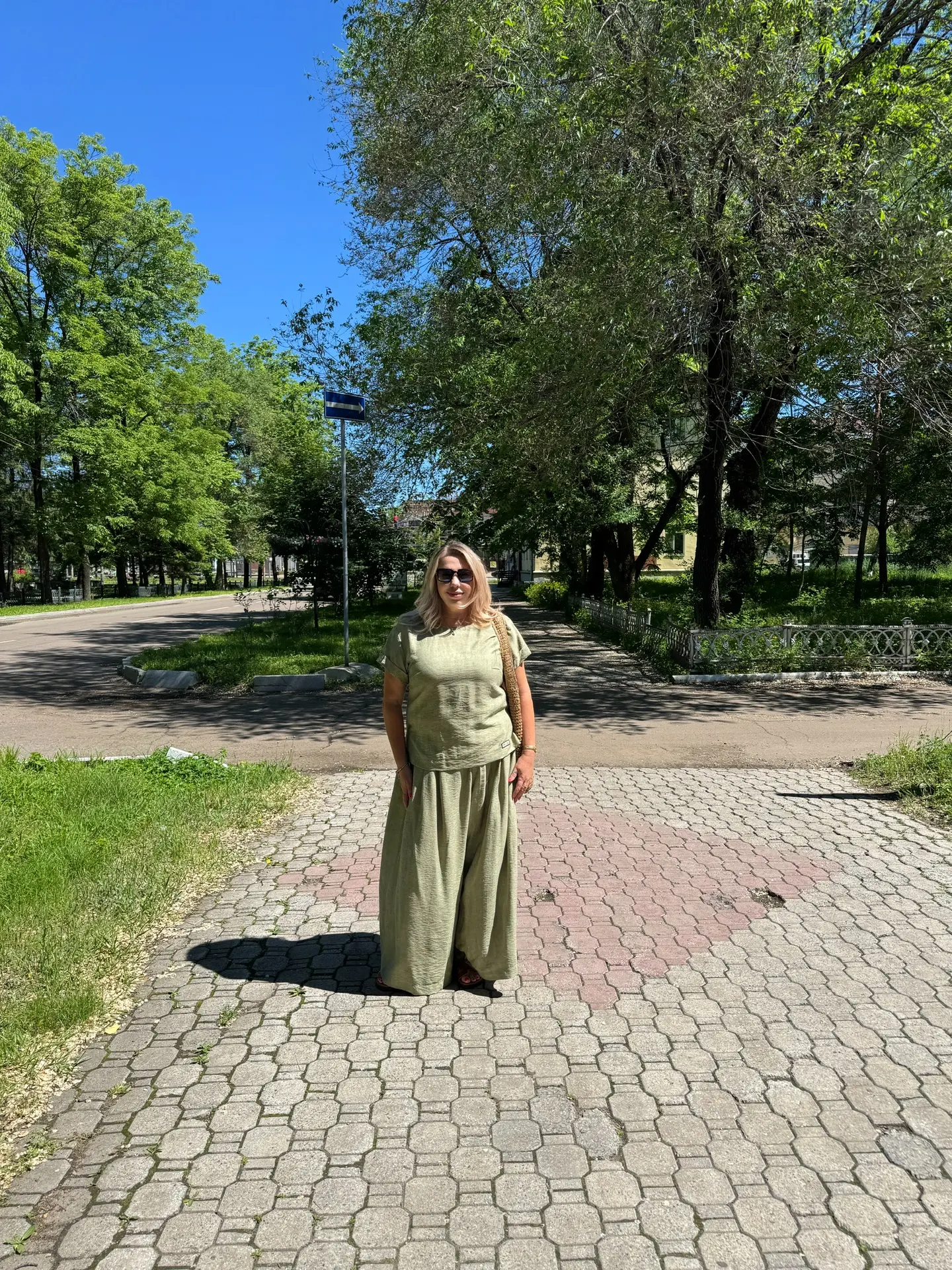 🤩 Костюм 46-54 размера 
Беларусь 🇧🇾 

📍Октябрьская, 5А
Пн-пят 10:00-19:00
Суббота 10:00-18:00  
