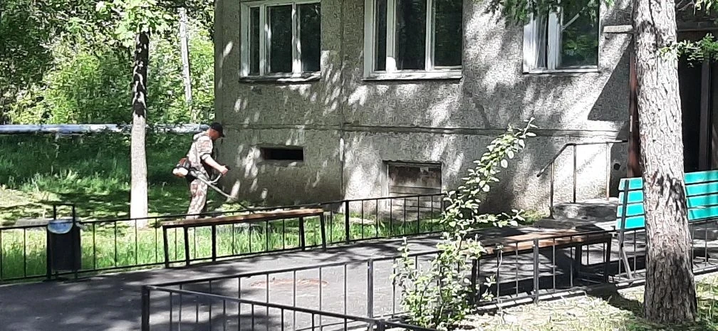 Покос травы на придомовых территориях по ул. Просвещения д.12А, д.8
Промывка системы отопления ул. П