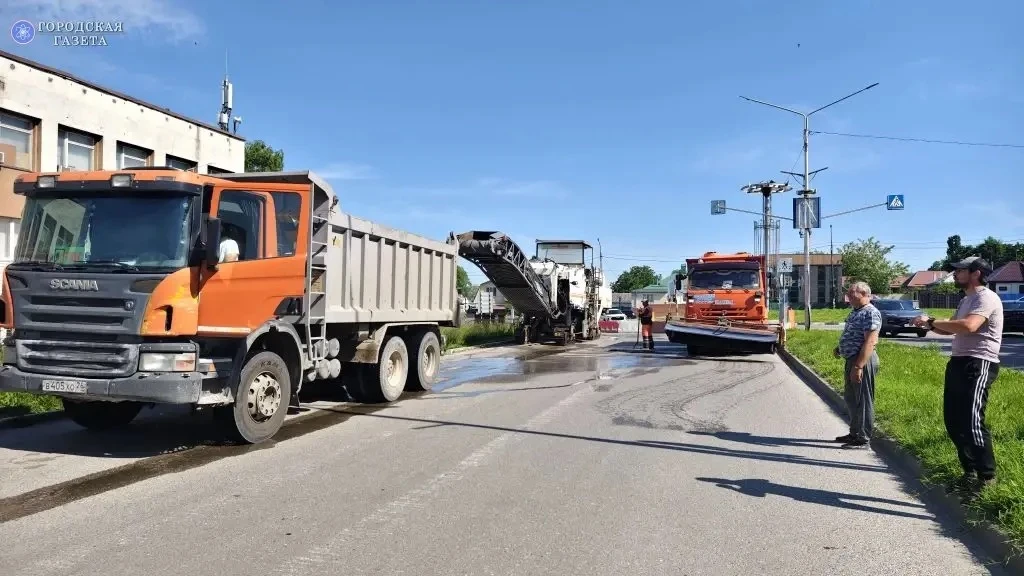🛣️ Стартовала реконструкция проспекта Лермонтова

Сегодня подрядная организация приступила к ремонт