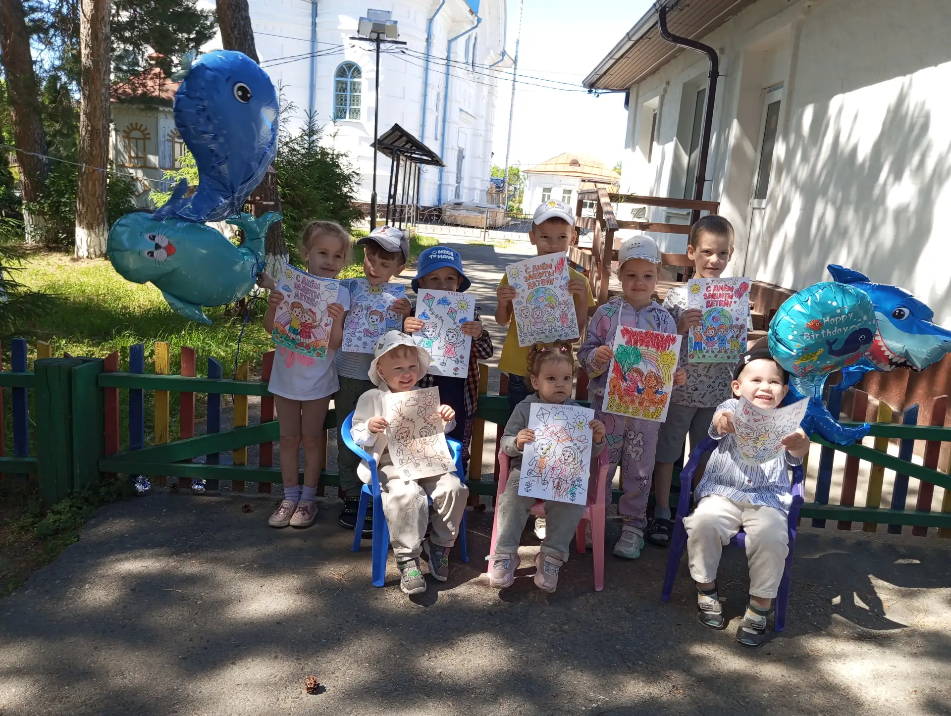 1 июня - День защиты детей!

Детство – это самое лучшее время, и оно обязательно должно быть счастли