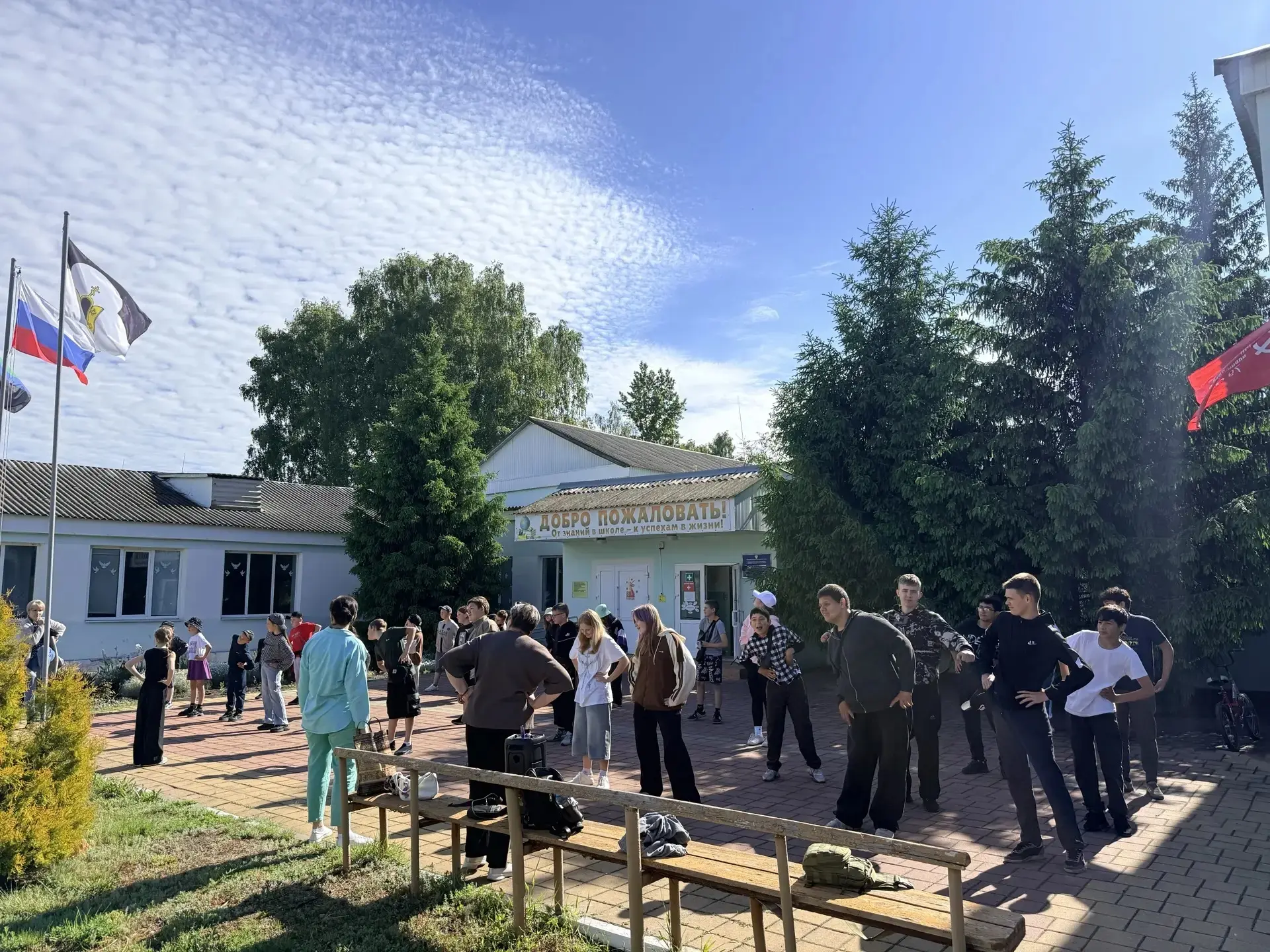 Пришкольный лагерь «Сказочный городок» работает всего второй день, а уже столько интересного произош
