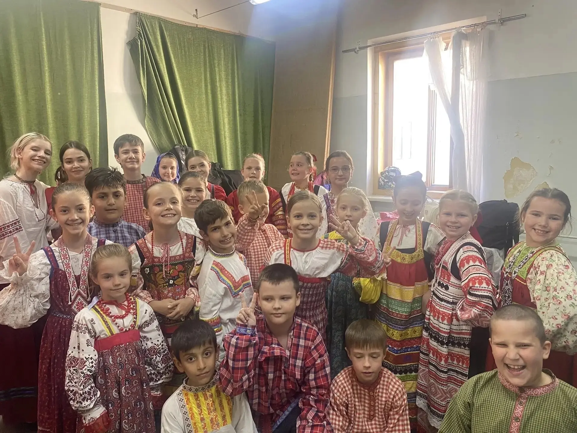10 июня Образцовый фольклорный ансамбль «Варенька» и Образцовый хореографический ансамбль «Фиеста» п