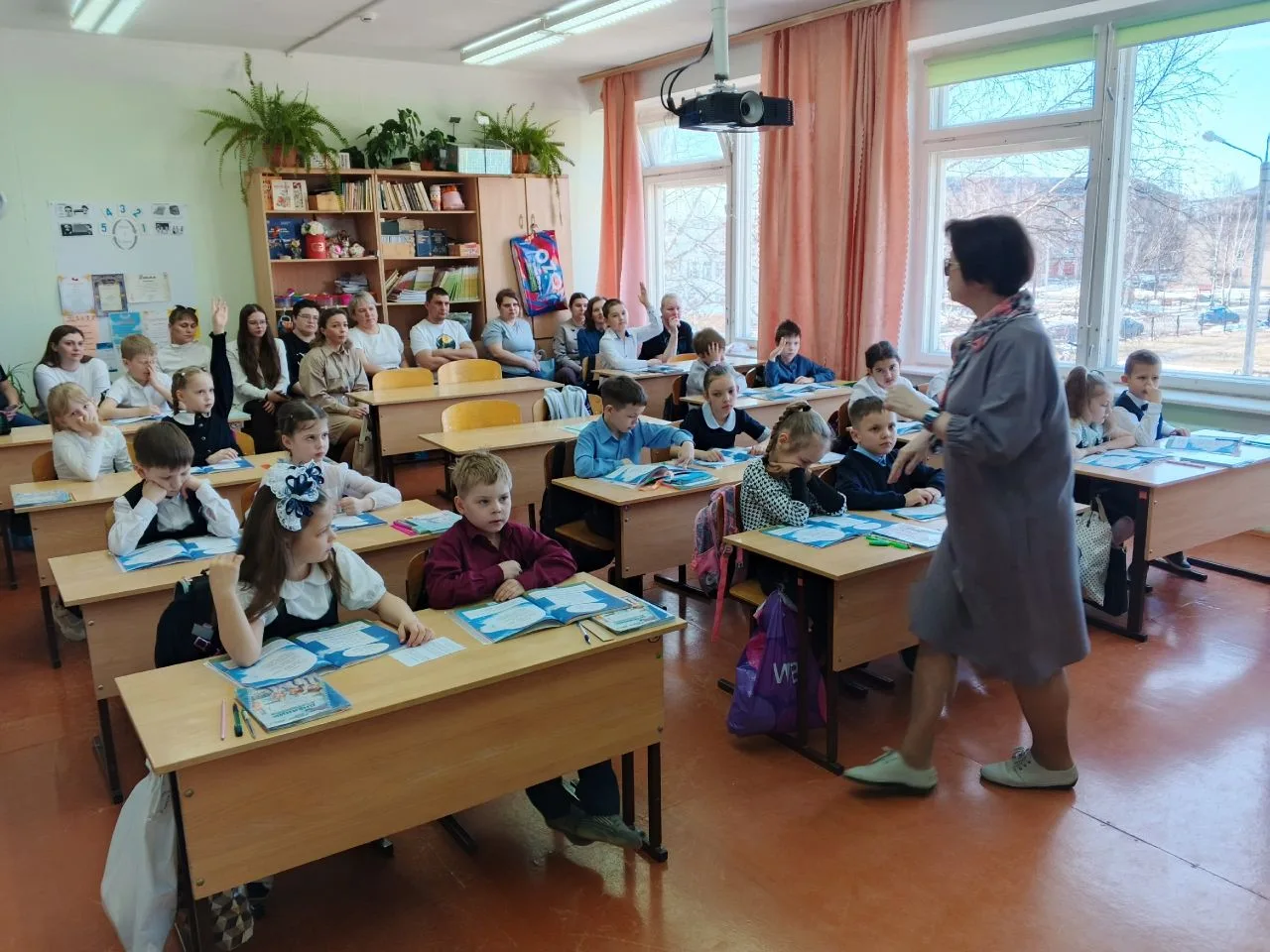День открытых дверей в нашей школе: шаг навстречу знаниям и дружбе!📚🤝
Сегодня, 11 апреля, наша шко