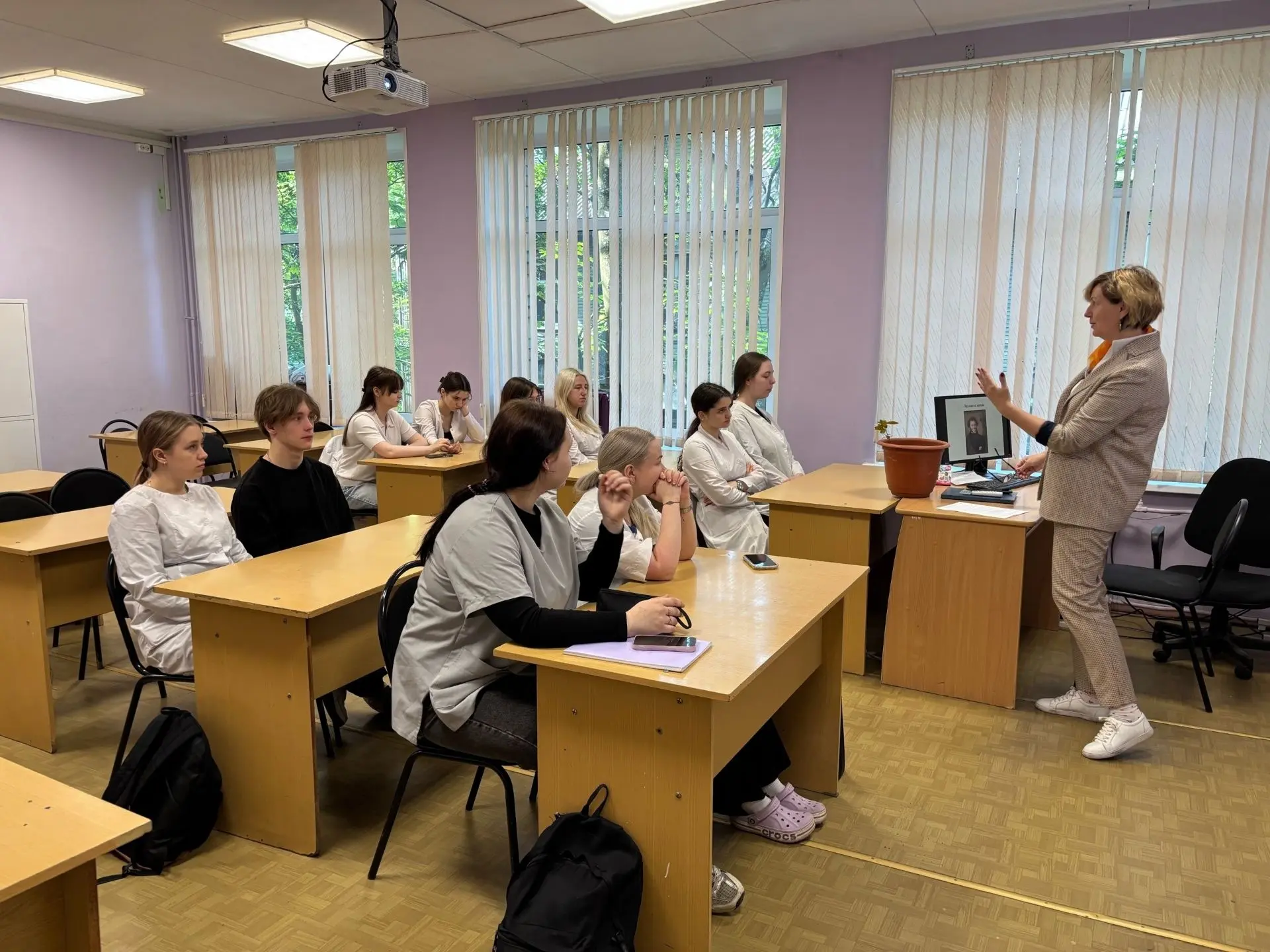 6 июня - День русского языка, который отмечается в день рождения великого русского поэта Александра 