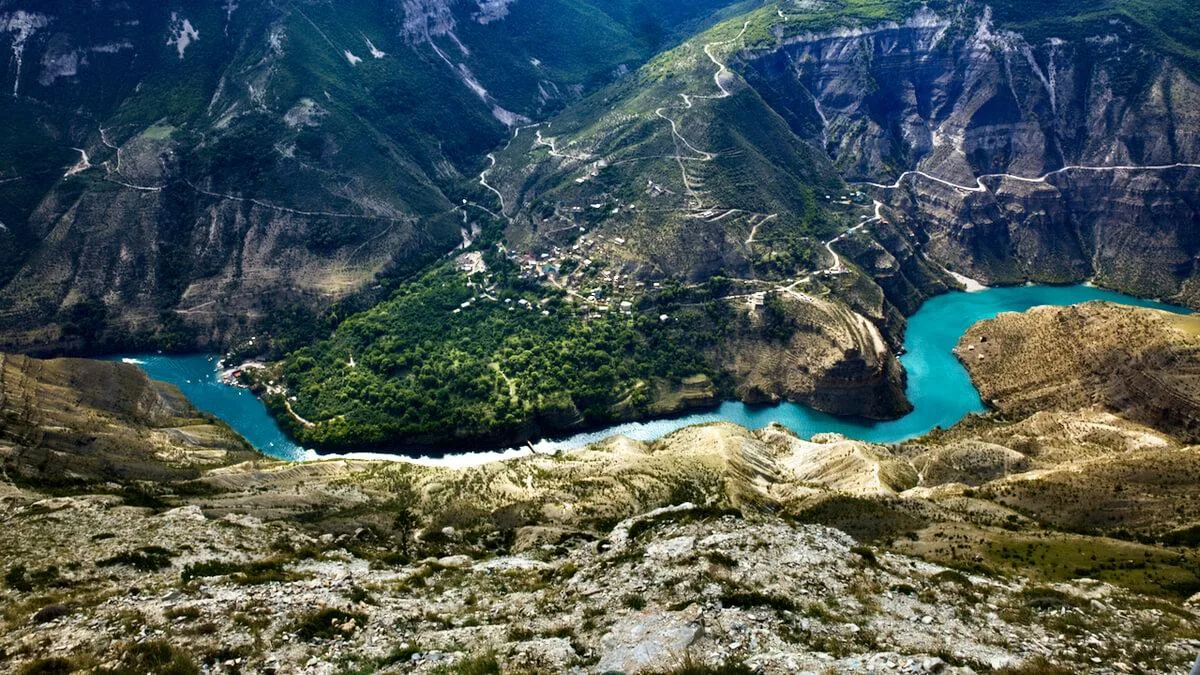 🏔️ ДАГЕСТАН — МЕСТО, ГДЕ ЗАМИРАЕТ ДЫХАНИЕ 🏔️
Если этим летом хочется увидеть что-то по-настоящему 