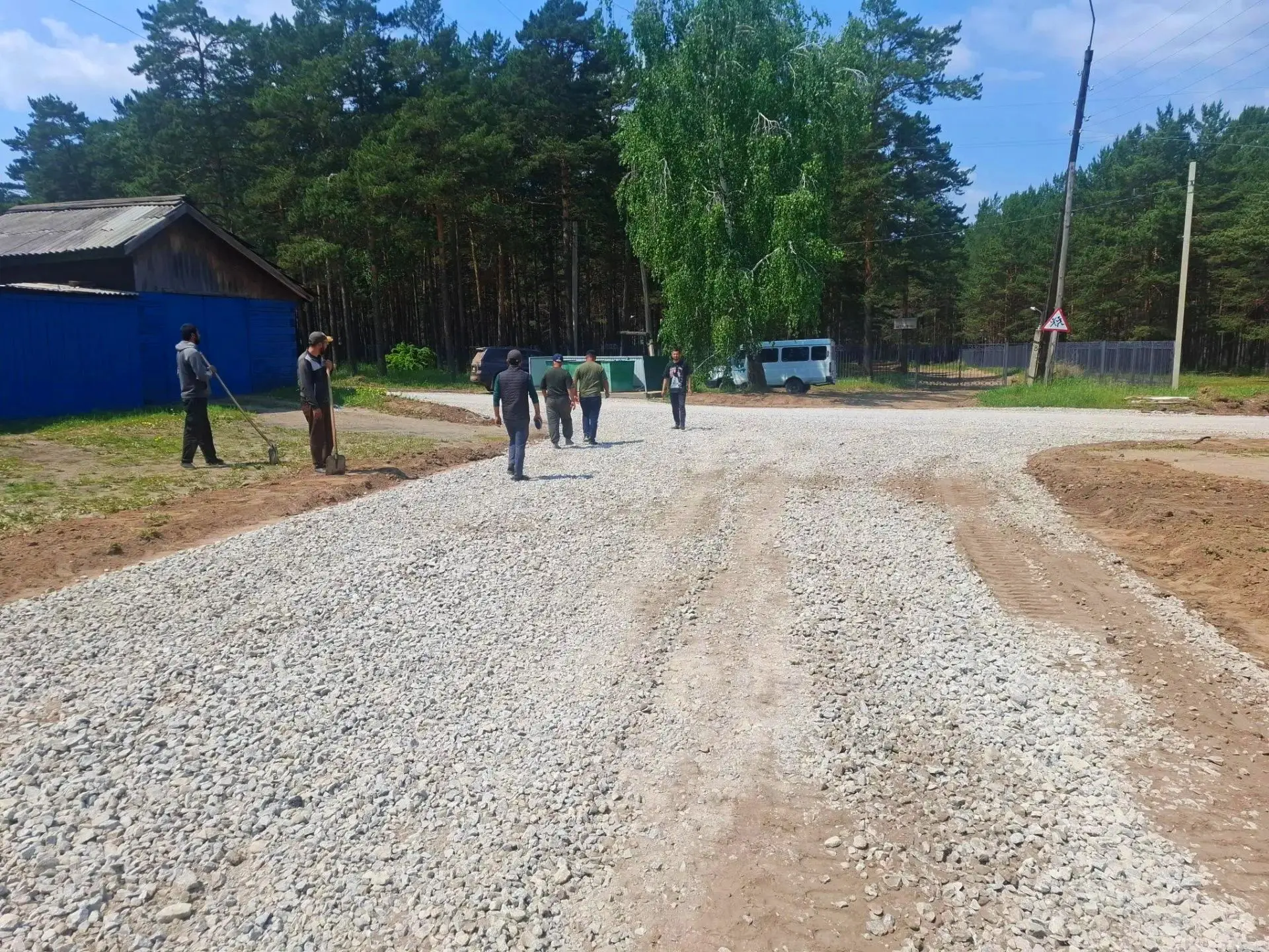 🚧Начались работы по ремонту автомобильной дороги в п. Усть-Уда по ул. Горького до примыкания к ул. 