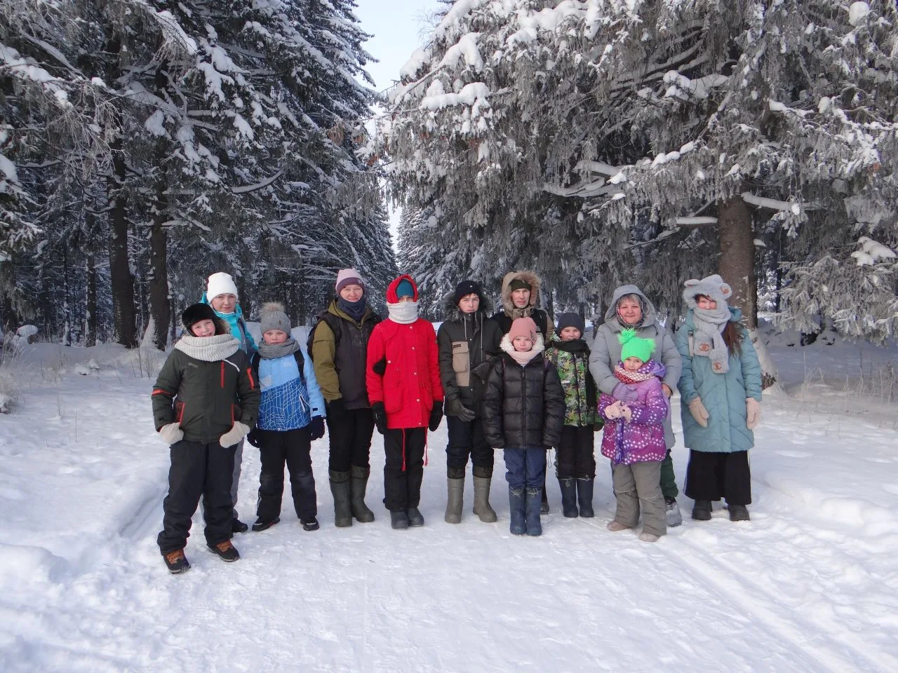 ❄️ Зима. Лес. Забота. Как мы кормили птиц в берёзовой роще 3 января ❄️

Третий день нового года выда