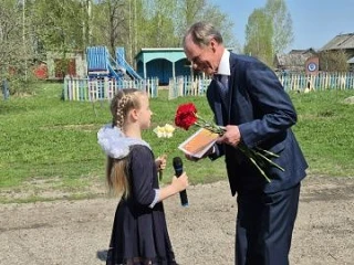 8 мая в Матвинурской школе прошла торжественная линейка, посвящённая 110-летию со дня рождения нашег