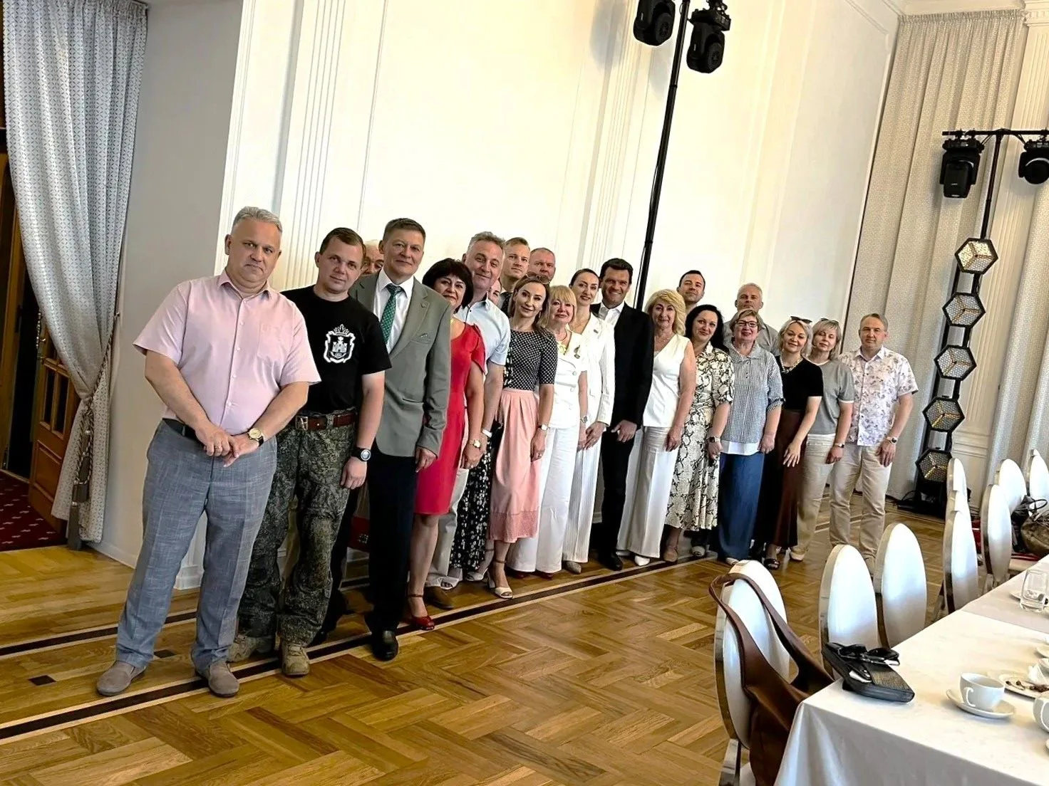 🤝 В минувший четверг в теплом и доверительном кругу лидеров общественного мнения прошла важная встр