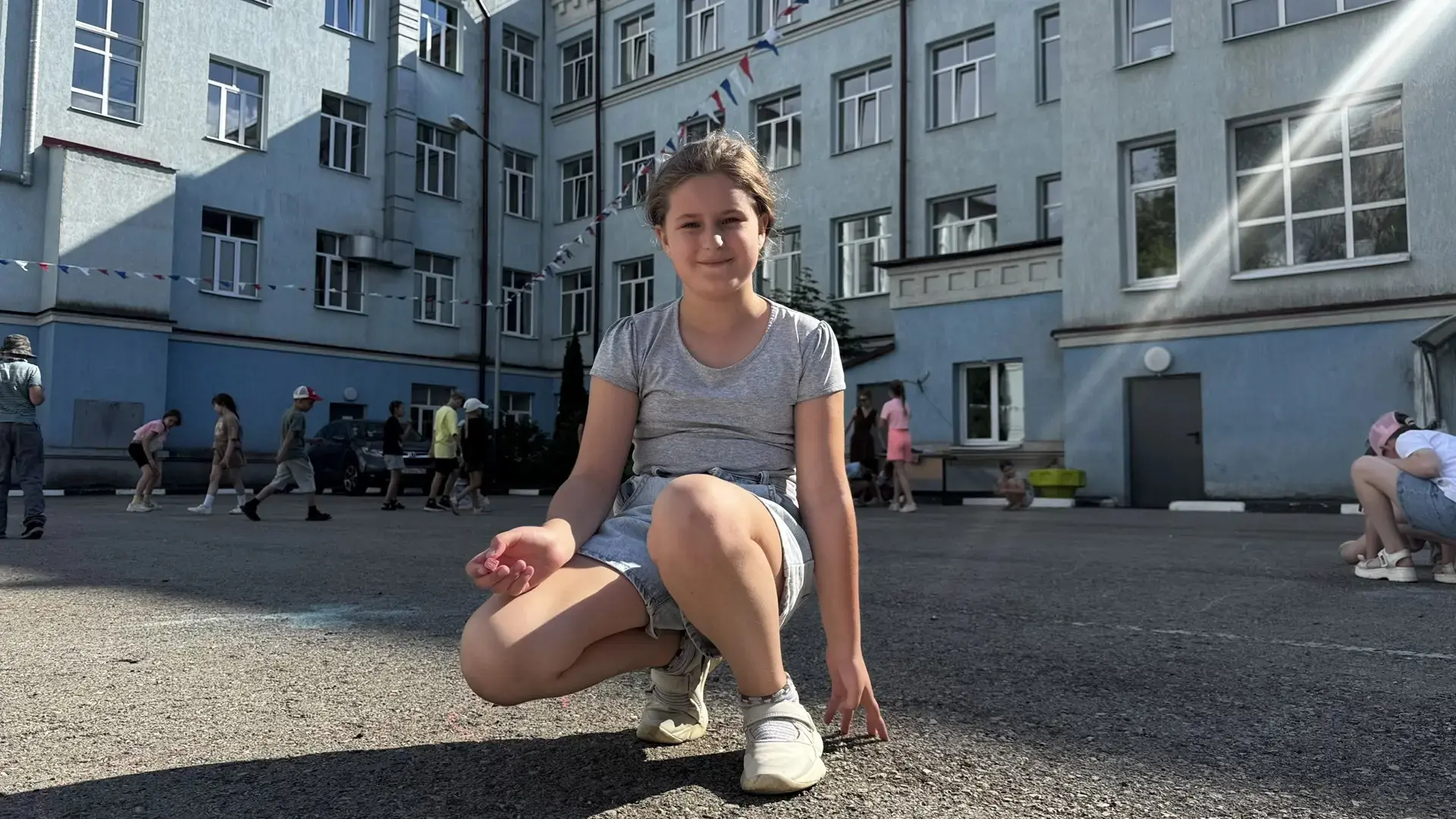 😄 Лагерь «Улыбка»: день, полный сказки и рекордов!

В нашем пришкольном лагере «Улыбка» скучать нек